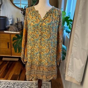 NWOT Spell Tunic